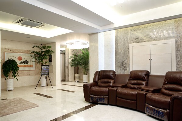 Sala de estar en el lobby