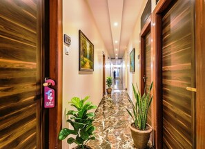 Lobby - FabHotel Aksa International (Mumbai)