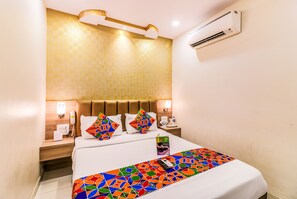 Deluxe Room | Desk, free WiFi - Hotel Hill Park (Mumbai)