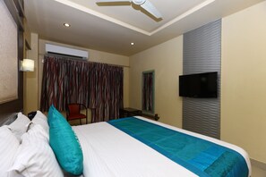 Standard Double or Twin Room, Private Bathroom | Free WiFi
