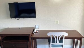 Free WiFi, bed sheets - Express Inn Newport News (Newport News)