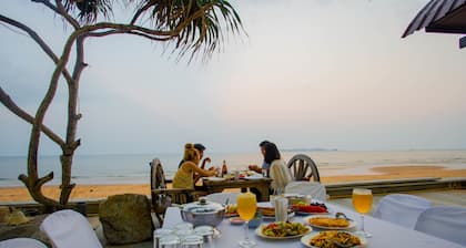 The Uncle Beach Resort