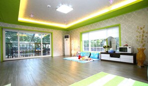 Zimmer (Symphony) | Individuell dekoriert, individuell eingerichtet, Verdunkelungsvorhänge