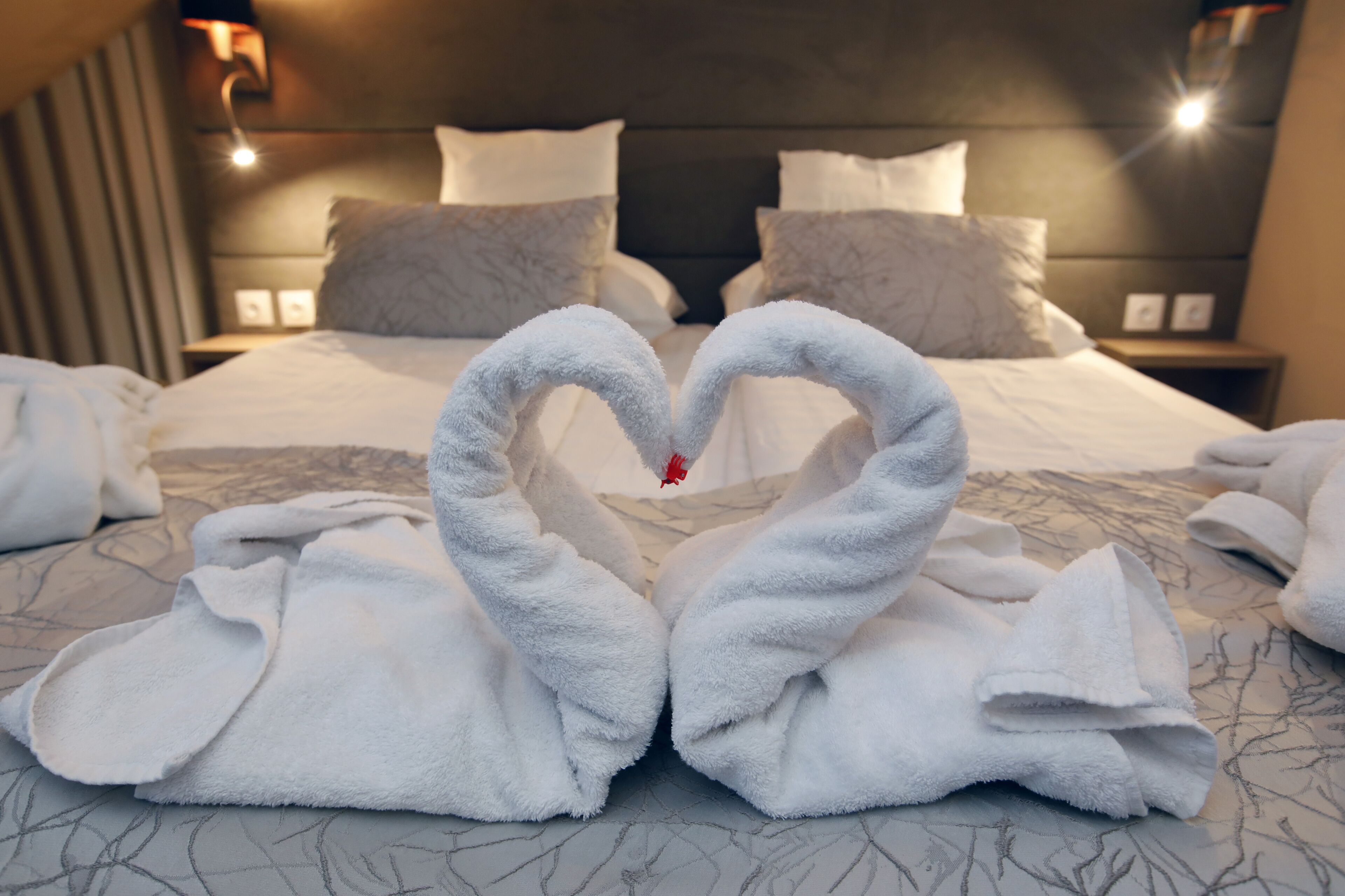 Deluxe Room, 1 Queen Bed, Hot Tub | Minibar, in-room safe, desk, blackout drapes