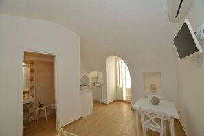 Studio | Premium bedding, cribs/infant beds, free WiFi, bed sheets - Casa Baldassarre (Ostuni)