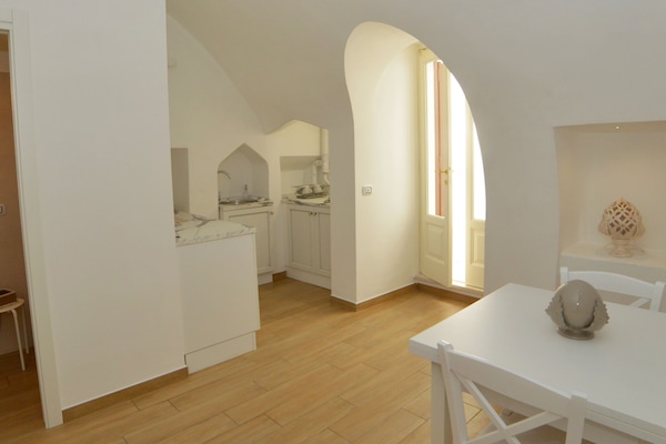 Estudi | 1 dormitori, roba de llit d'alta qualitat, bressols i wifi gratuïta