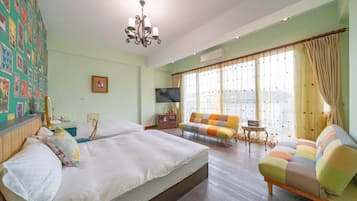Family Quadruple Room | Premium bedding, individually decorated, soundproofing, free WiFi