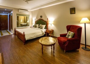 Luxury AC Room | Desk, rollaway beds, free WiFi, bed sheets - Ranbanka Heritage Resort (Bhilwara)