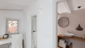 Chambre Double Supérieure | Wi-Fi gratuit, draps fournis
