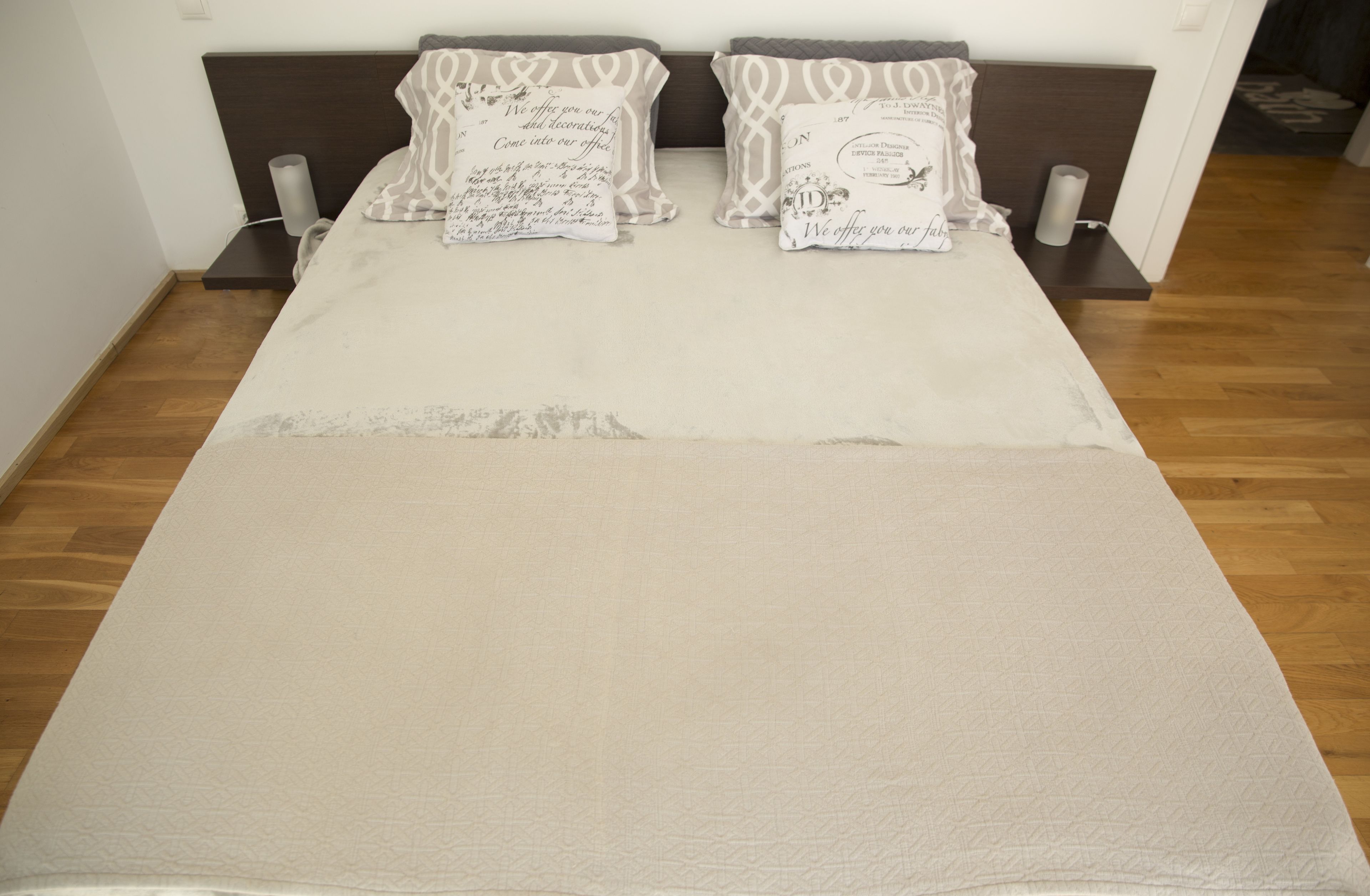 deluxe apartment, garden view | 2 bedrooms, free minibar, desk, soundproofing