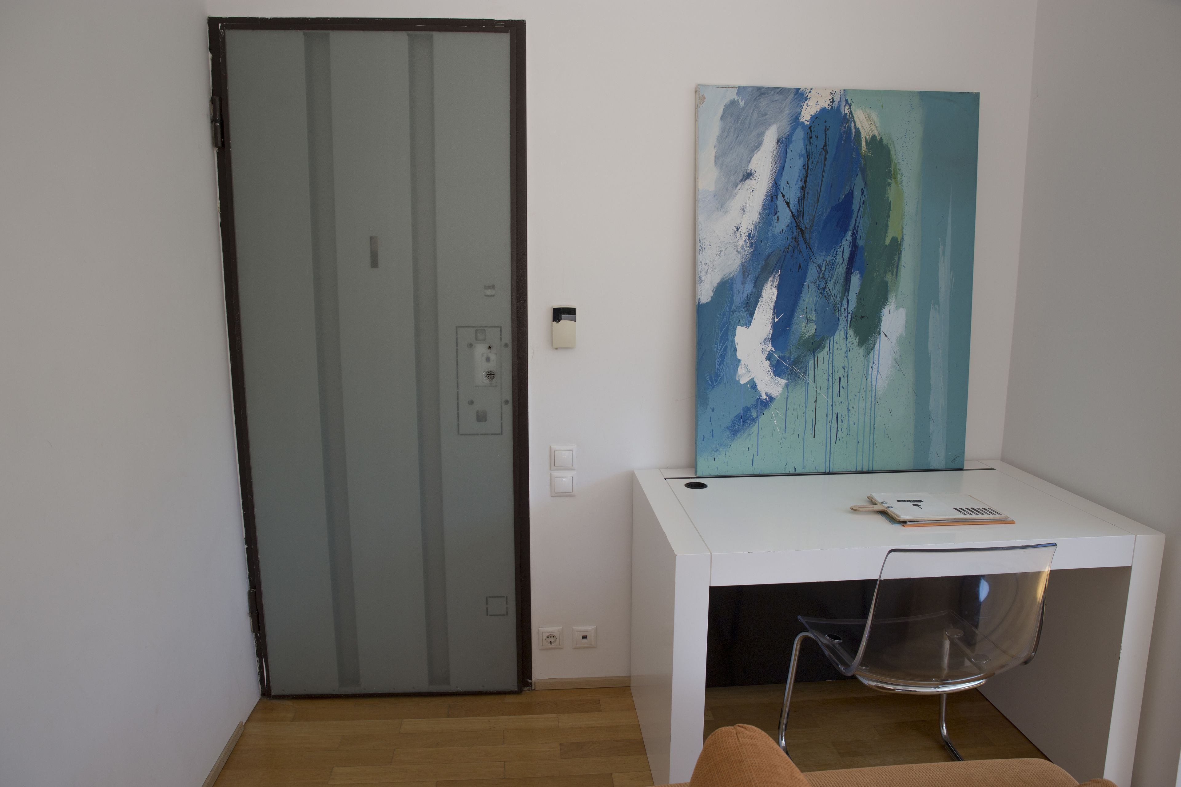 deluxe apartment, partial sea view | room amenity