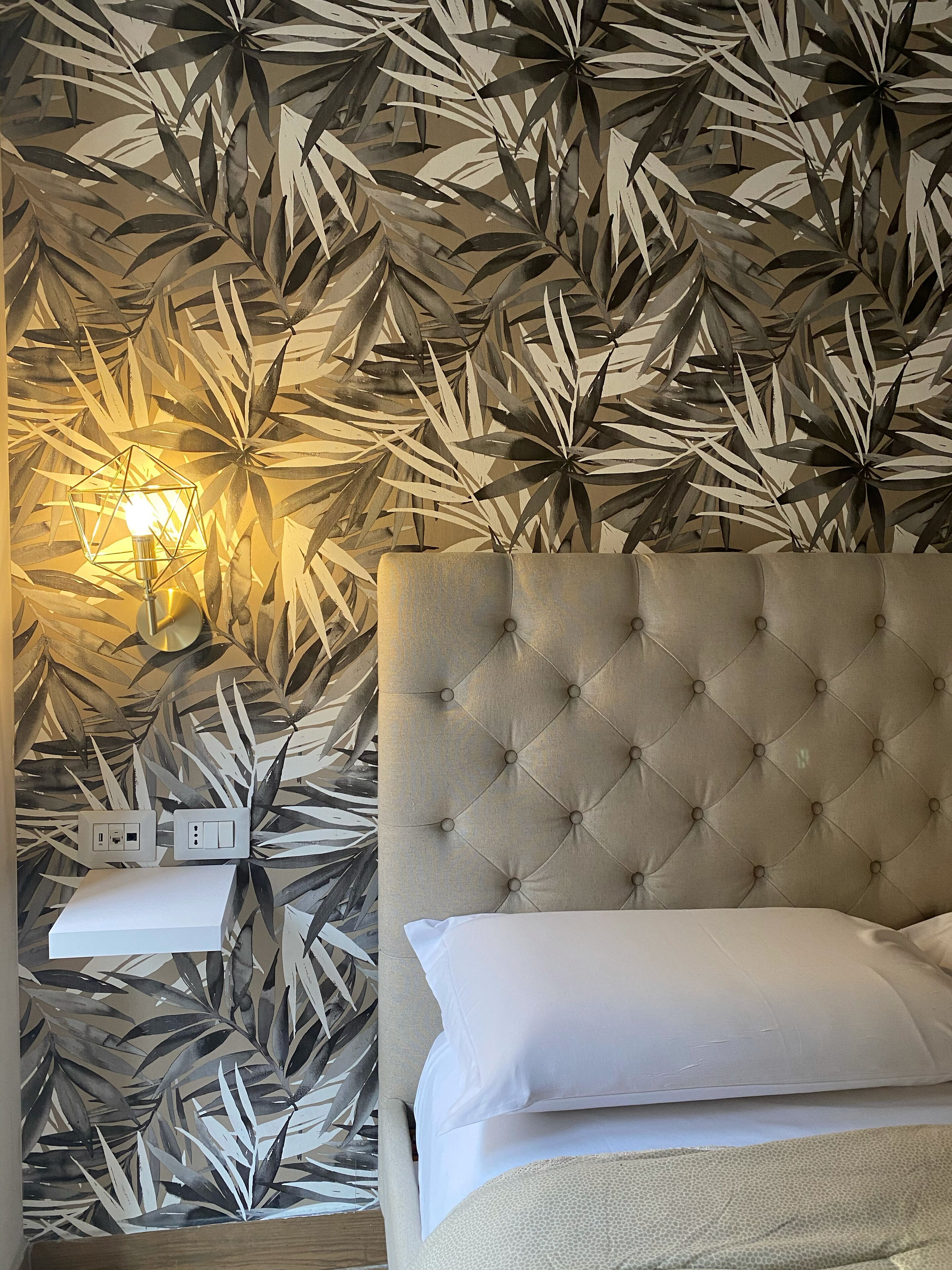 Exclusive Double Room, 1 King Bed, Balcony, City View | Minibar, in-room safe, desk, soundproofing