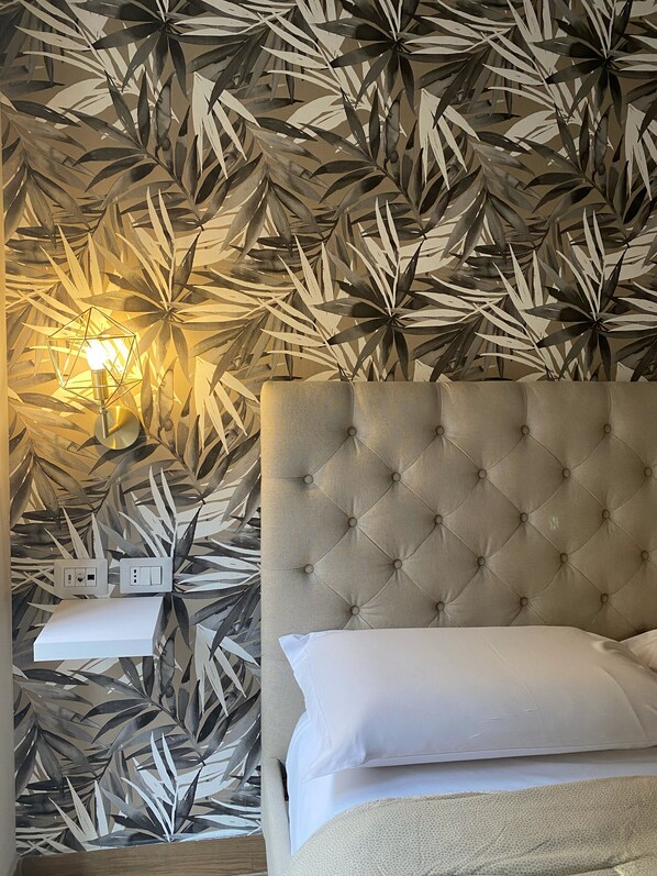 Exclusive Double Room, 1 King Bed, Balcony, City View