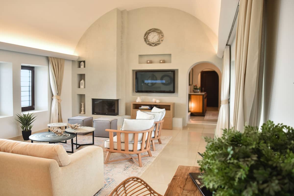 Signature Villa, 3 Bedrooms, Private Pool | Lobby sitting area