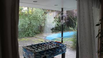 Apartment, 2 Bedrooms (120 sqm) | Living room | Flat-screen TV, fireplace