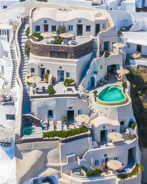 Aerial view - Pezoules of Oia (Santorini)