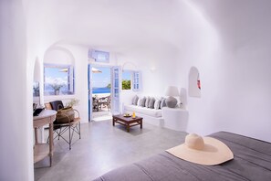 Levanta Cave Suite with Caldera View & Hot Tub | View from room - Pezoules of Oia (Santorini)