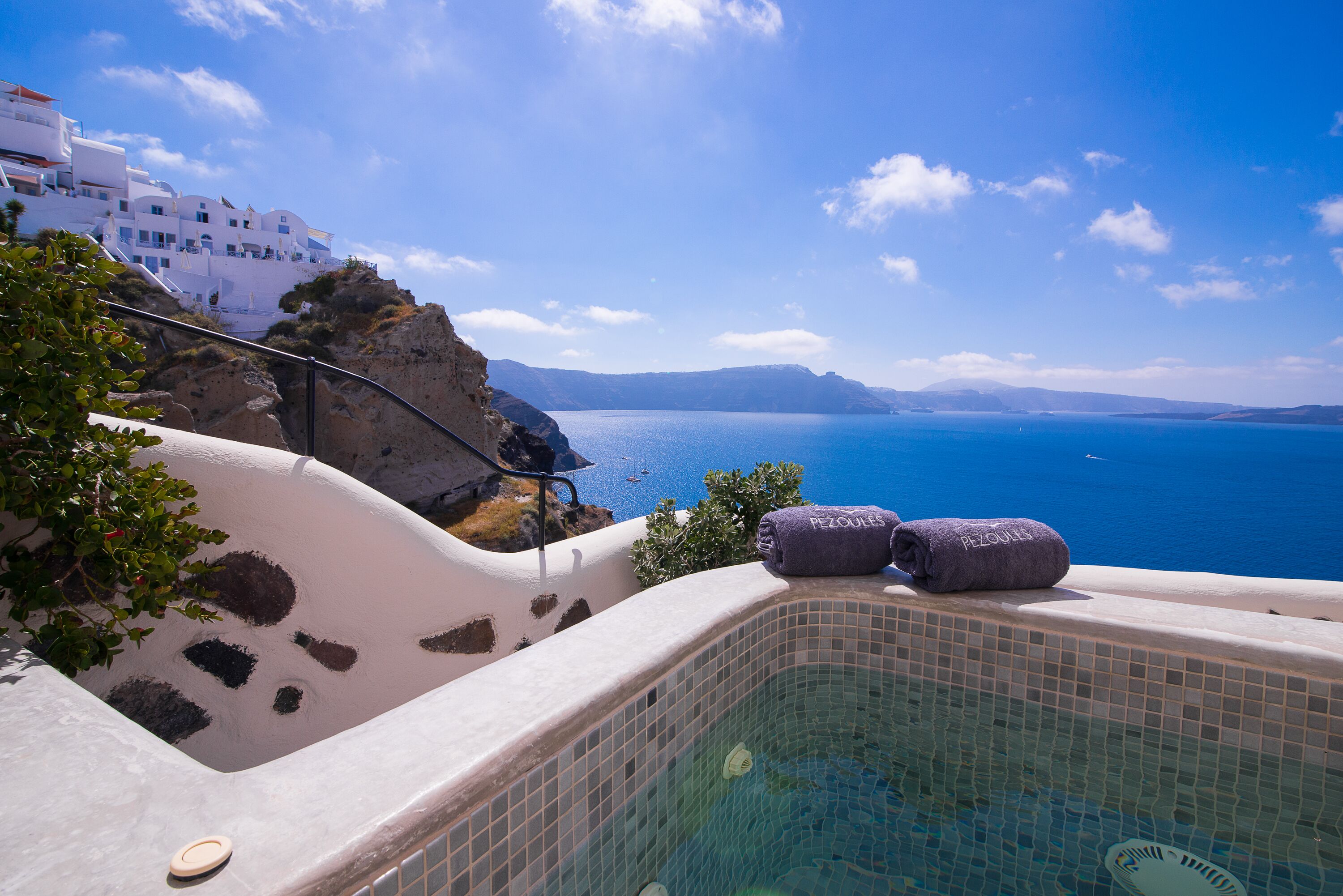 Mentha Cave Suite with Caldera View & Hot Tub | Terrasse/Patio