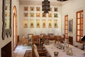 3 restaurants, breakfast, lunch, dinner served; Moroccan cuisine