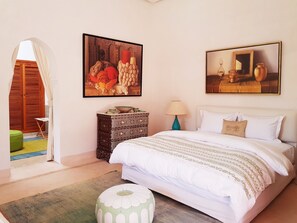 Junior Suite (CHIRAC) | Minibar