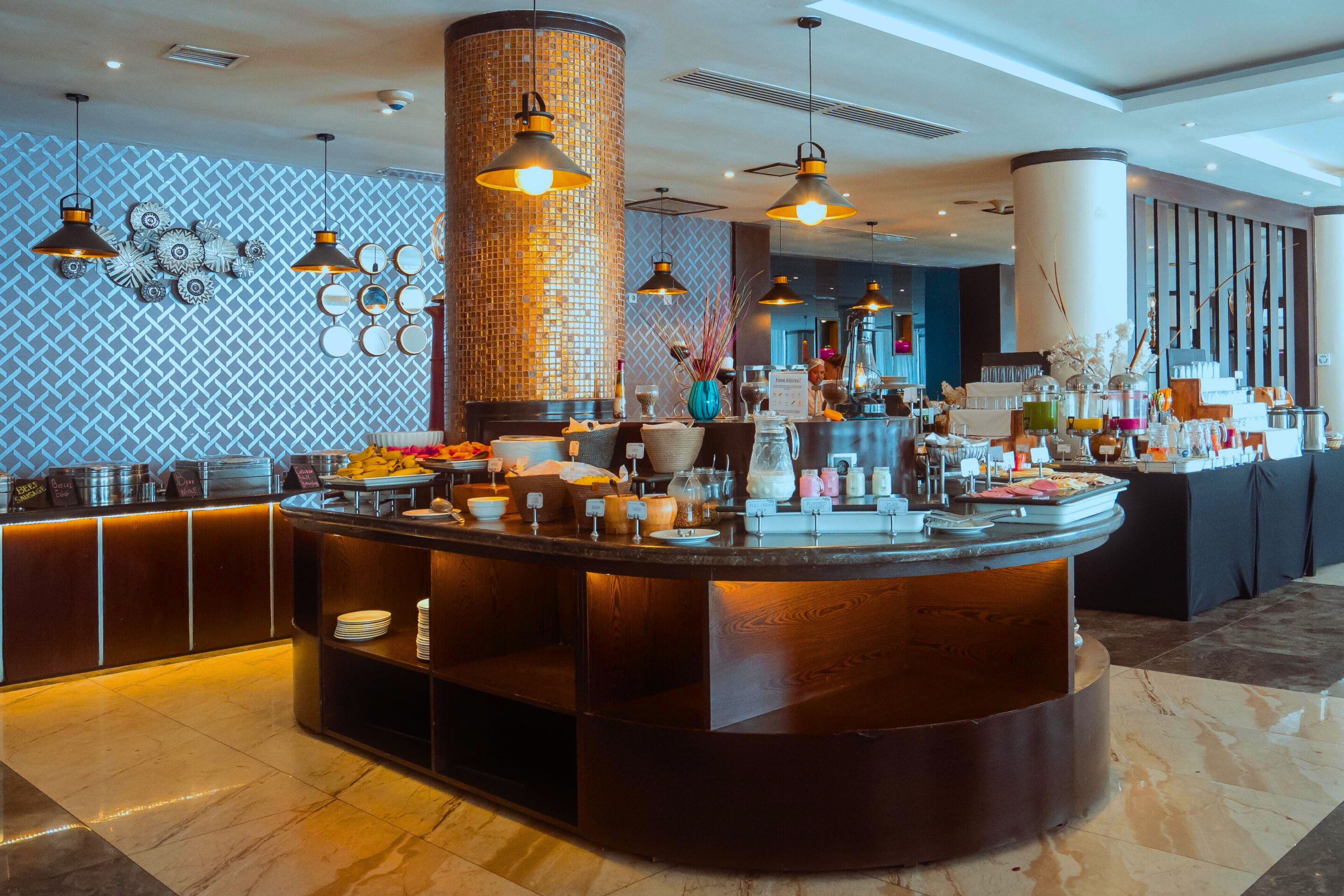 daily full breakfast (usd 23 per person)