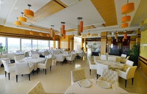 Breakfast, lunch, dinner served; Moroccan cuisine