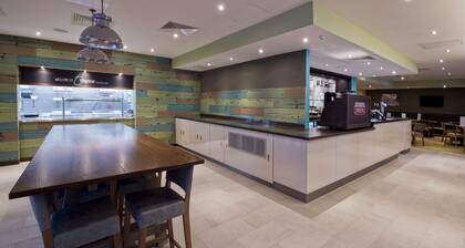 Premier Inn Bristol City Centre - Finzels Reach