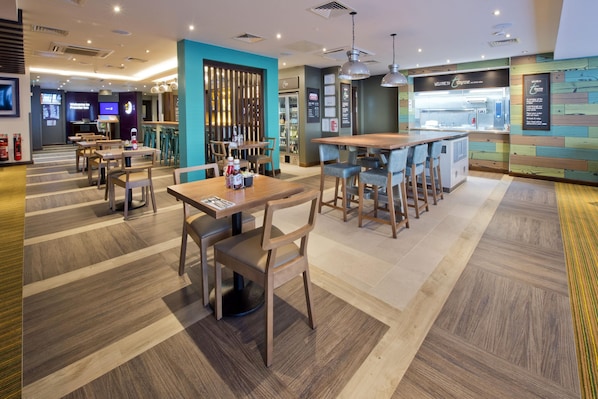 Restaurant - Premier Inn Letchworth Garden City (Letchworth)