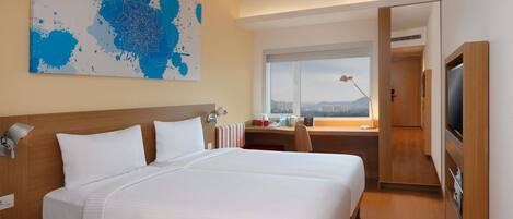 Standard Twin Room, 2 Single Beds | Premium bedding, in-room safe, desk, laptop workspace