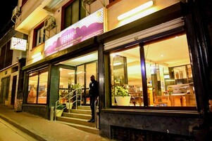 Fachada de la propiedad