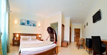 Superior Double Room | In-room safe, desk, blackout drapes, free cribs/infant beds