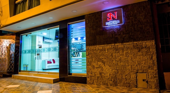 Façade de l’hébergement - soirée/nuit