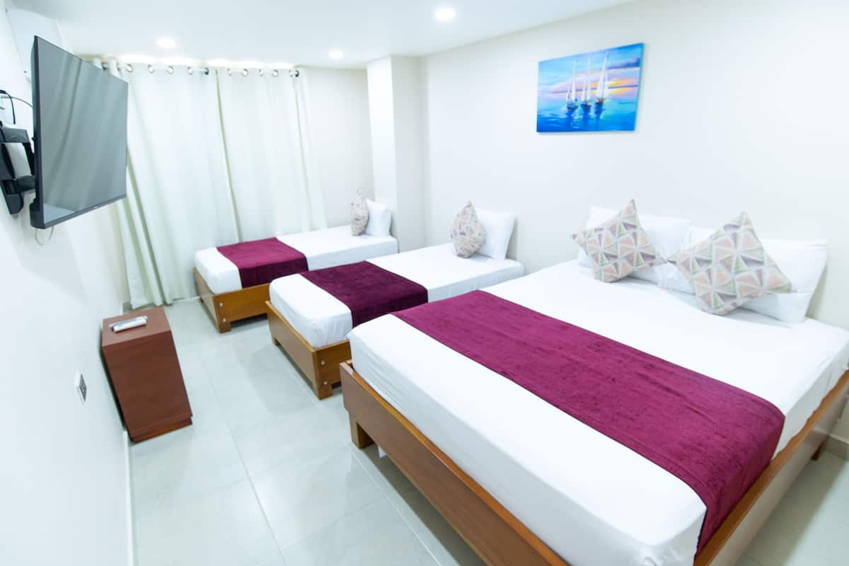 Egyptian cotton sheets, premium bedding, pillowtop beds, desk