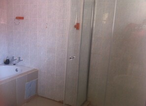 Room amenity - Sethare Guest House (Gaborone)