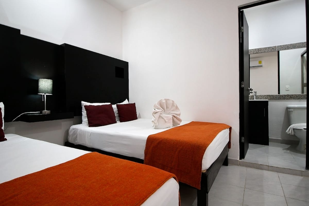 Superior Room 2 Double  | Tabla de planchar con plancha y wifi gratis