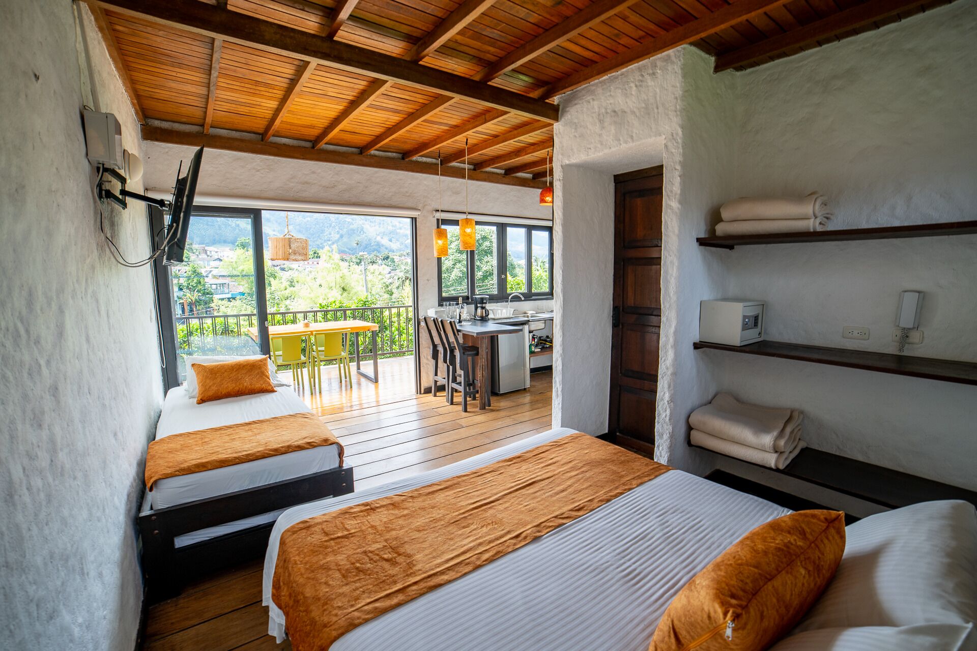 1 bedroom, in-room safe, iron/ironing board, free wifi