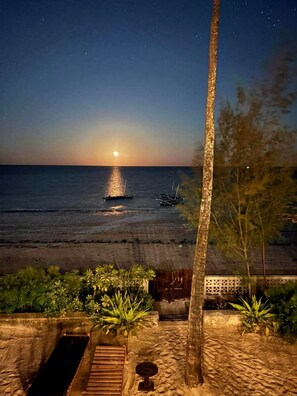Property grounds - Seafront private villa at Jambiani Beach, Zanzibar (Jambiani)