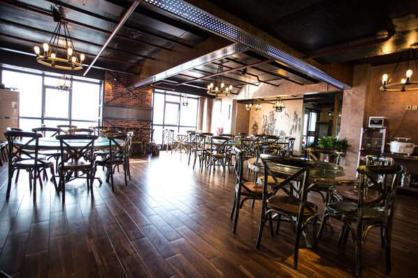 Se sirven desayunos, almuerzos y cenas