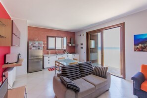 Televisión, chimenea