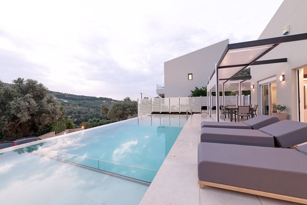 Pool area , 50 sqm infinity pool.