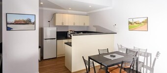 Daydream Motel and Apartments