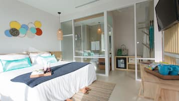 King Suite | Kostenlose Minibar, Zimmersafe, individuell dekoriert, Schreibtisch