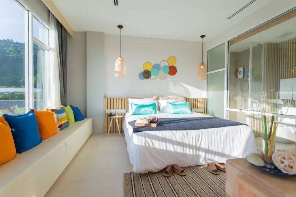 Free minibar, in-room safe, individually decorated, desk