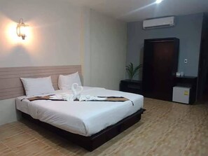 Standard Double Room | Free WiFi - Nan at Pua (Pua)