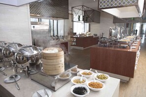 Petit déjeuner buffet