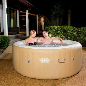 Bubbelpool utomhus