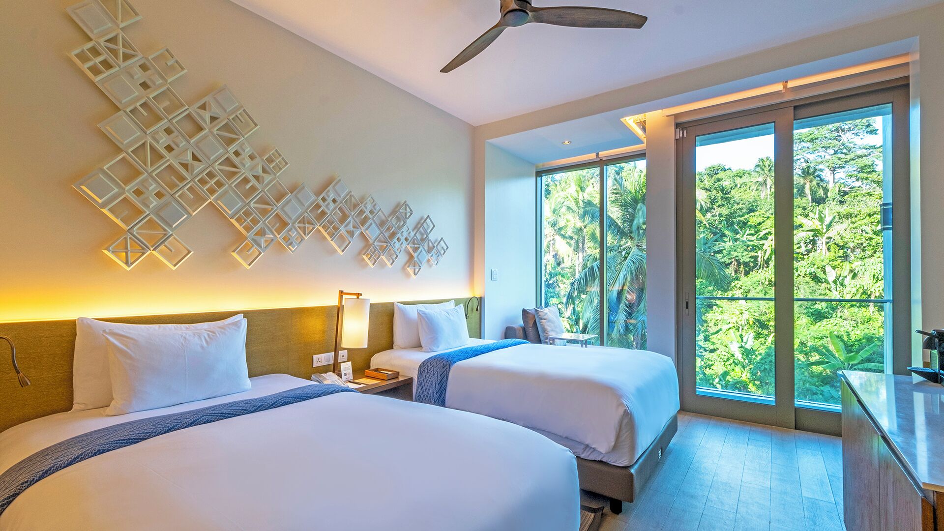 Minibar, in-room safe, desk, soundproofing