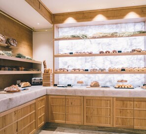 Free daily buffet breakfast - Posthotel Achenkirch Resort and Spa - Adults Only (Achenkirch)