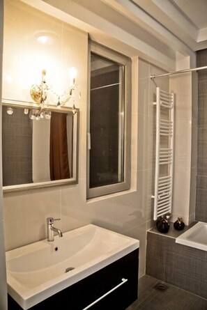 Villa | Bathroom