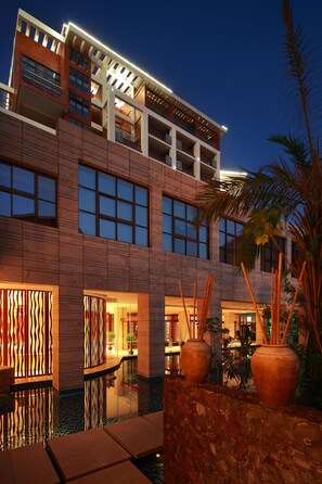 Façade de l’hébergement - soirée/nuit